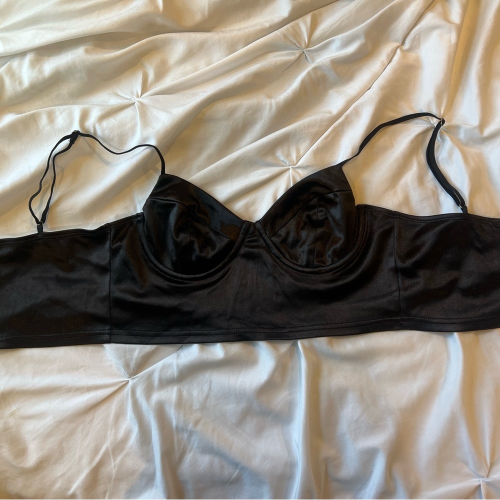Adika Top - Picture 2 of 3